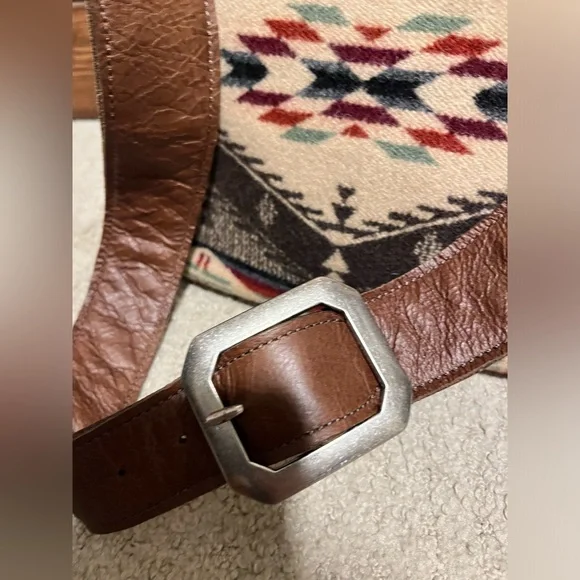 Handcrafted Leather Western Bag with Wool Inlay - Picture 9 of 10